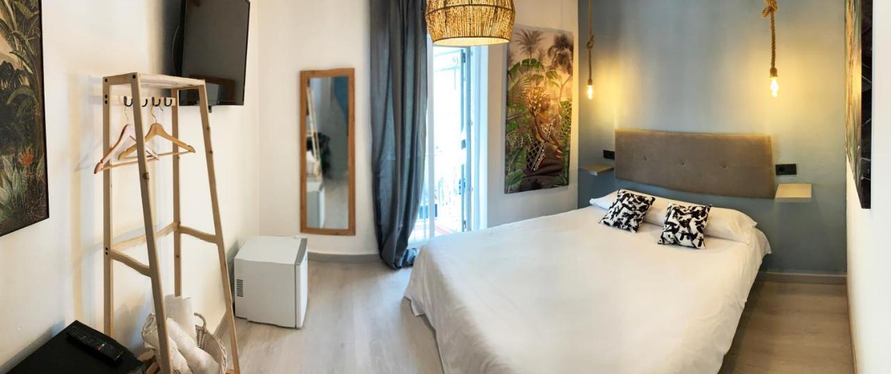 Hostal The Monkey Room Marbellac Extérieur photo